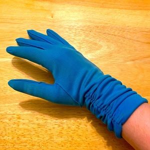 Vintage ruched blue gloves